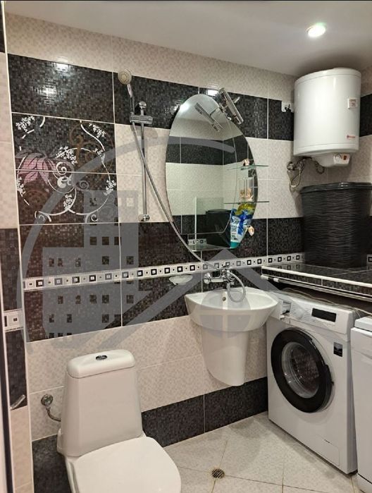 Продава се Четиристаен апартамент в Варна, Възраждане 1 - 94 кв.м за 2446 €/кв.м - Снимка #10