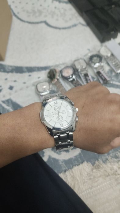 Сағаттар сатылады