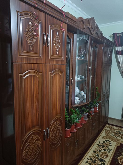 Mebel stenka mehmonxona uchun