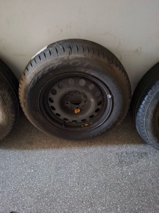 DUNLOP  гуми с джанти 4бр-15