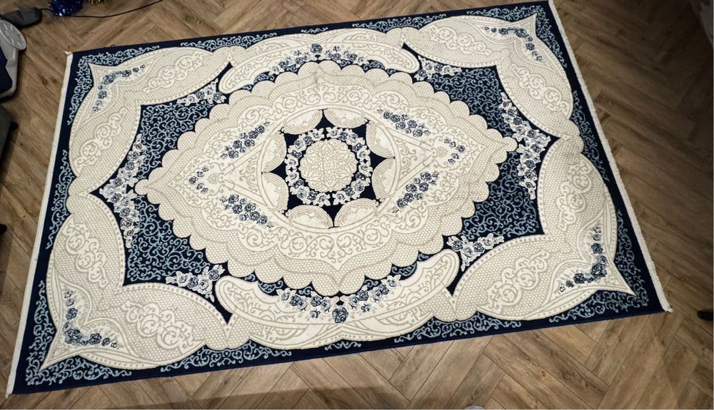 Продается ковер