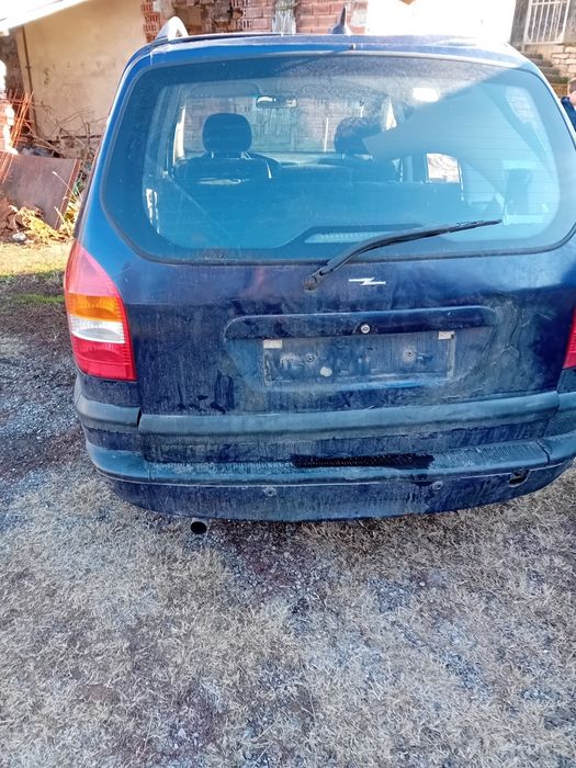 Продавам Зафира на части 1.8 16в.115кс.99г.