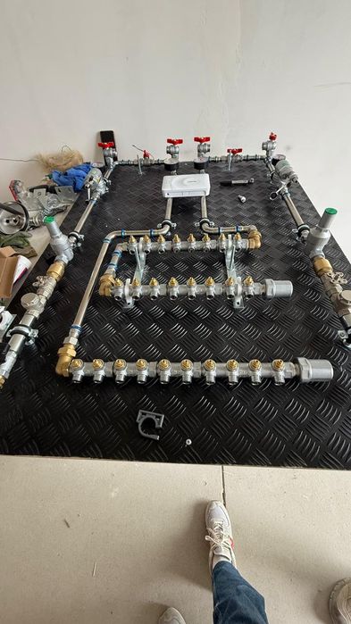 Кафельшик. Сантехник.