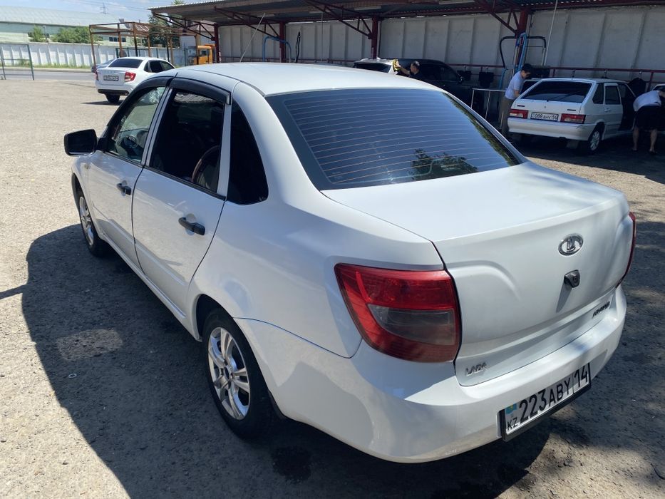 Лада гранта 2013 года