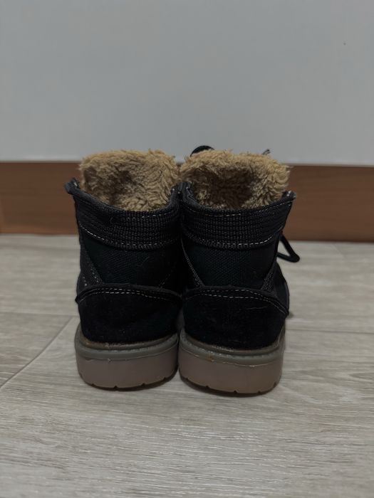 Продам детские ботиночки