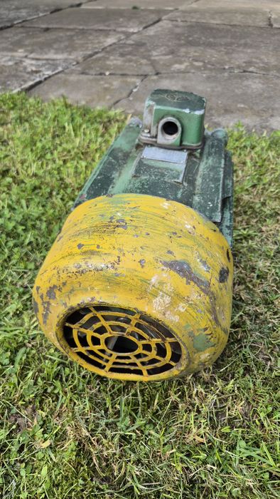 Motor Electric trifazic 5.6 kw, Ax 28mm