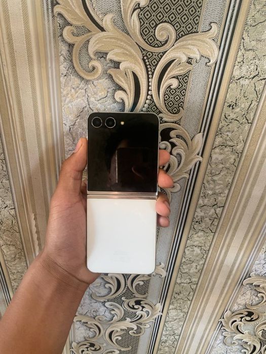 Samsung z flip 5