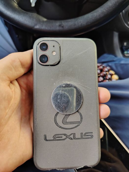 Iphone 11 karobkasi  bor
