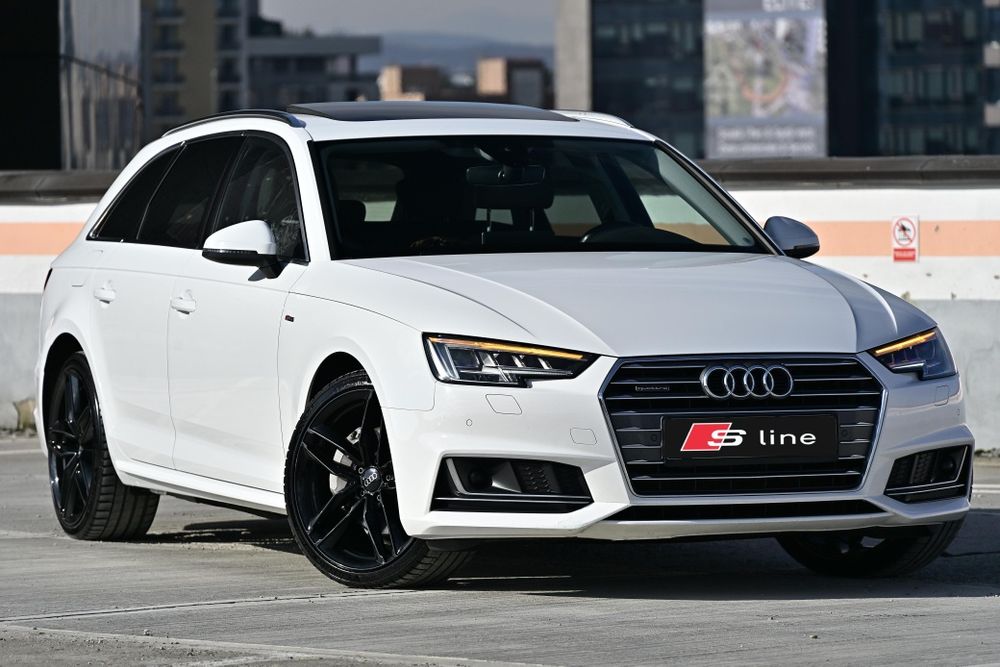 Audi A4 Quattro S-Line Panoramic ACC Virtual  Matrix