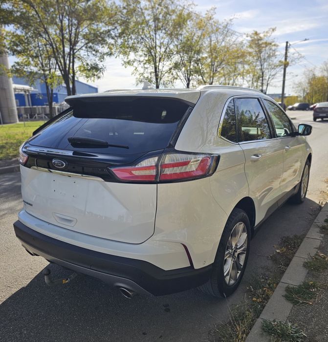 Ford Edge Titanium