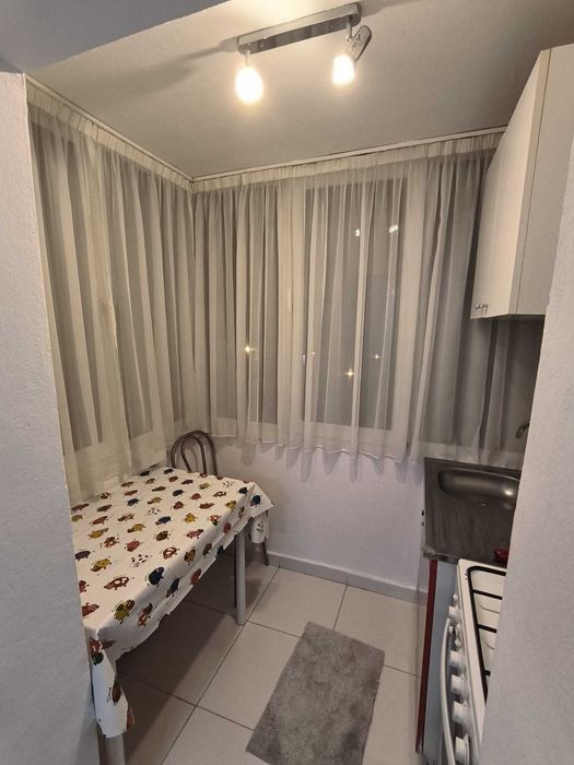 Chirie apartament 3 camere