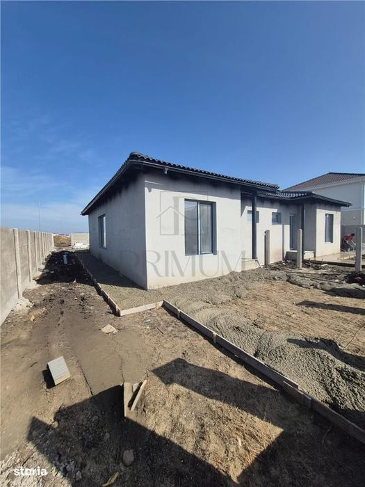 Duplex spatios - toate utilitatile - personalizare interioara