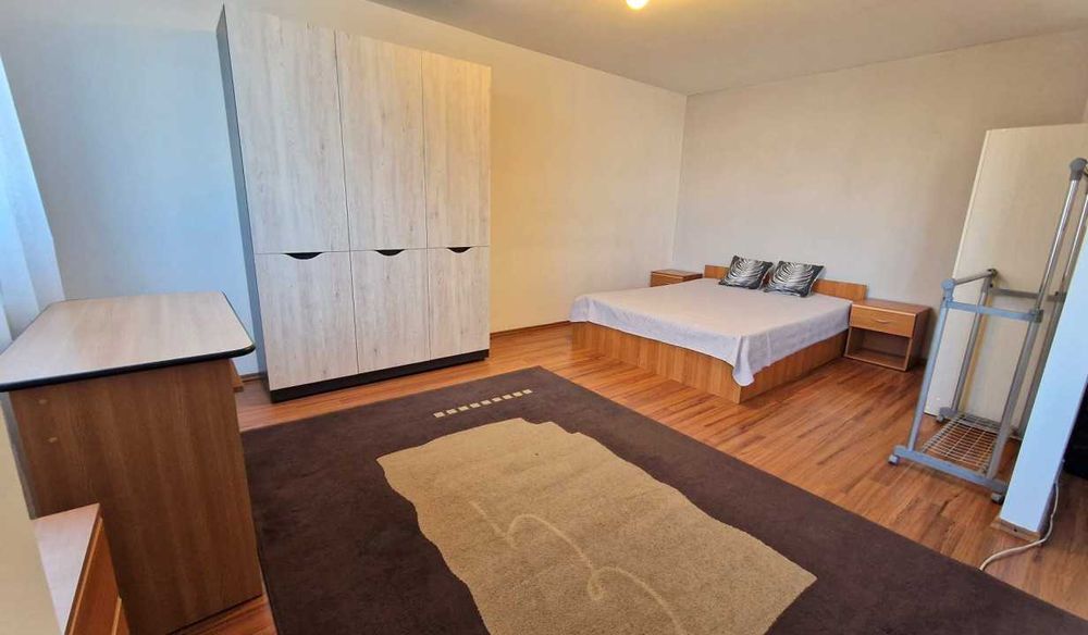 Apartament cu o camera pentru Untold