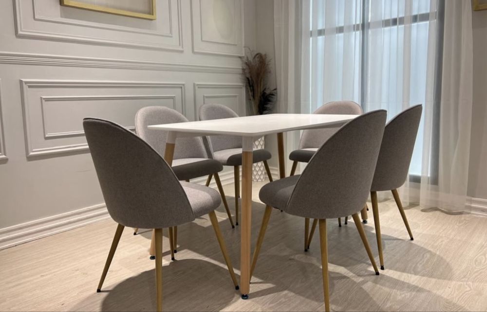 Кухонный стол со стульями