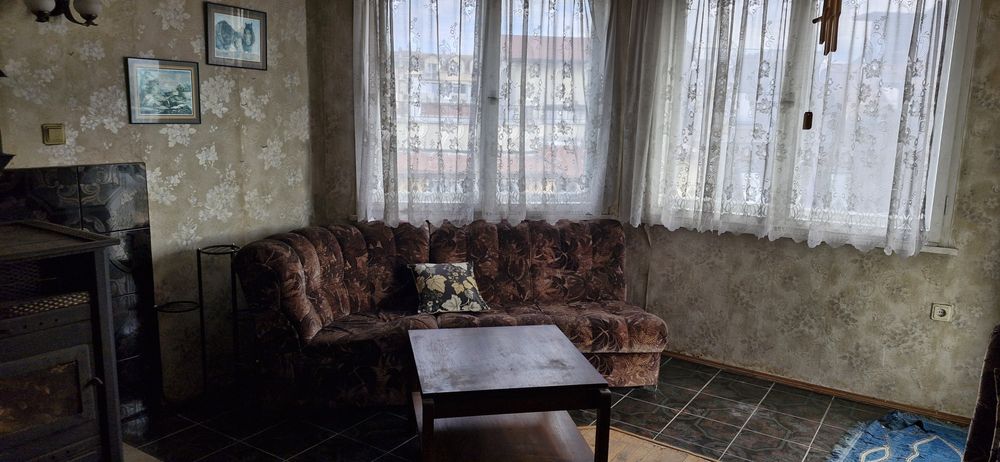 Дава се под наем Двустаен апартамент в Варна, Конфуто - 80 кв.м за 280.5 € - Снимка #4