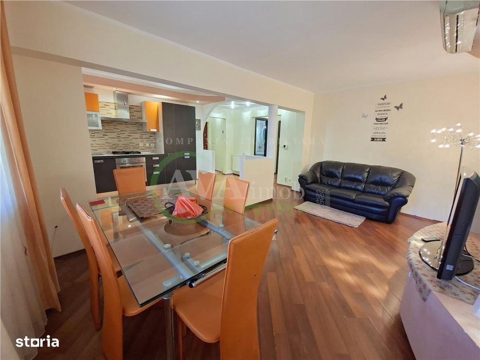 Apartamnet 3 decomandate, etaj 2, cu 2 bai, centrala, zona Ura
