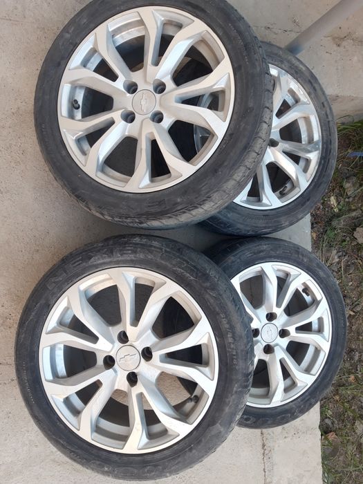 Диска,  балонлар тез ва арзон сотилади. Размер 16. Холати аъло.