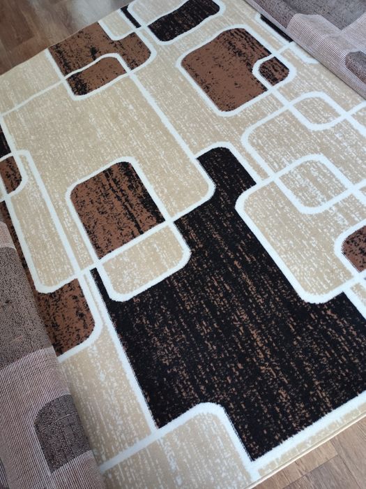 Продам ковер 2 м на 4 м новый