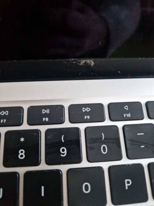 MacBook Air intel core i3