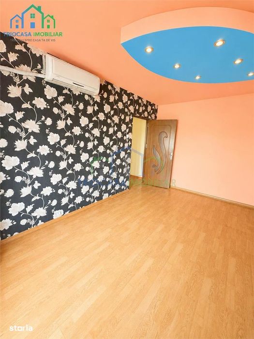 Apartament 3 camere Rovine