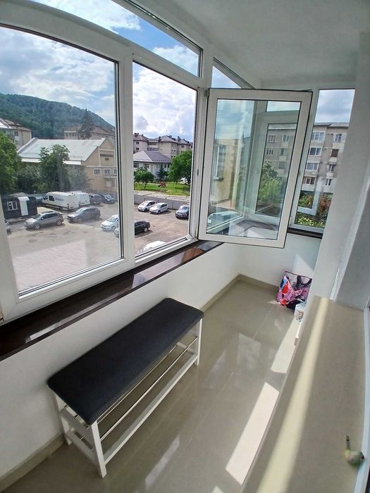 Inchiriez apartament cu 2 camere !