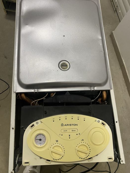 Piese centrala ariston