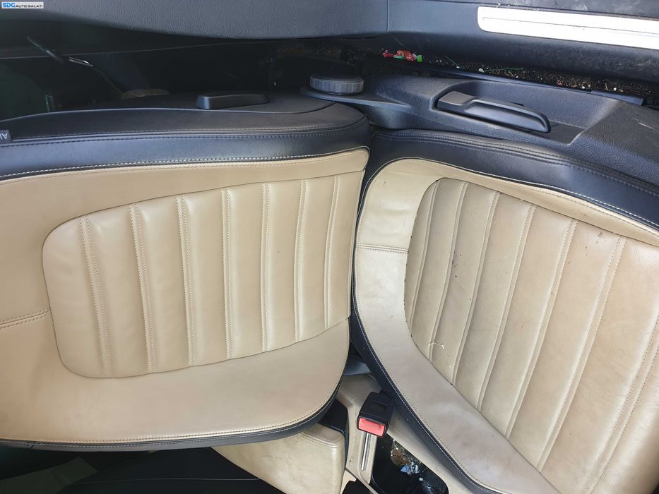 Interior Piele Crem cu Negru cu Incalzire Scaune Fata Stanga Dreapta Bancheta Sezut cu Spatar Volkswagen CC 2012 - 2017 [K7686]