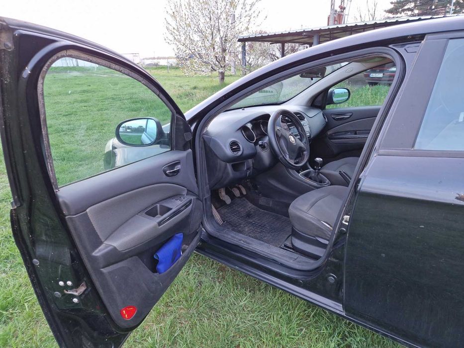 Fiat Bravo 1.4 benzină, 90 CP, an fabricație 2009, normă de pol.EURO 4