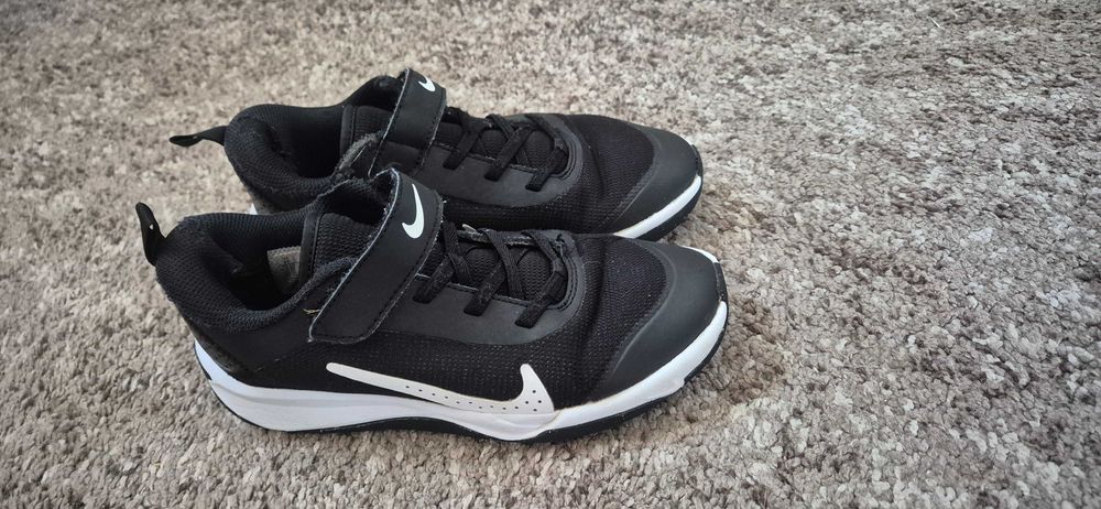 Маратонки Nike за момче, 35 номер