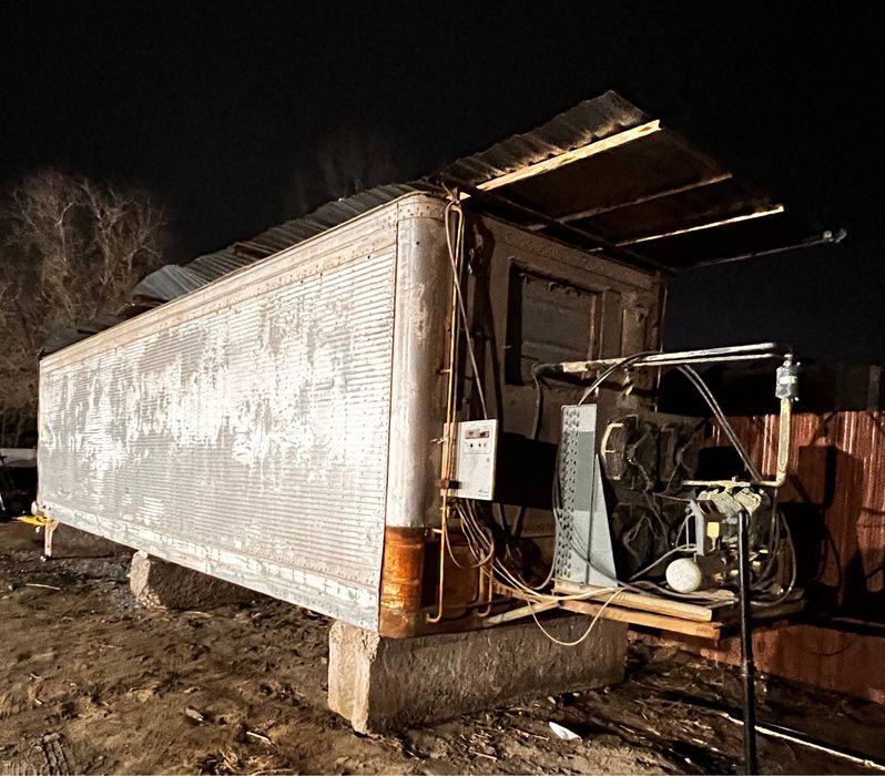 Заводской сендвич панелли музлатгич кантейнер сотилади