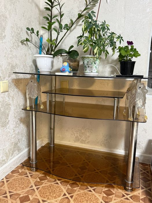 Продам компьютерный стол