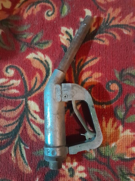 Заправочный пистолет 12 000 теңге.