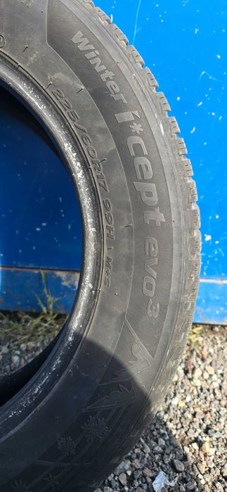 Зимни гуми Hankook Winter i*cept evo³ 225/60 R17 — DOT 4420,