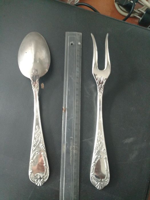 Старинни посребрени прибори