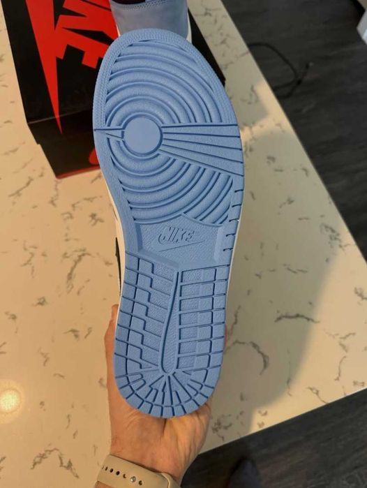 *ULTIMELE STOCURI* - Jordan 1 University Blue - verificare colet