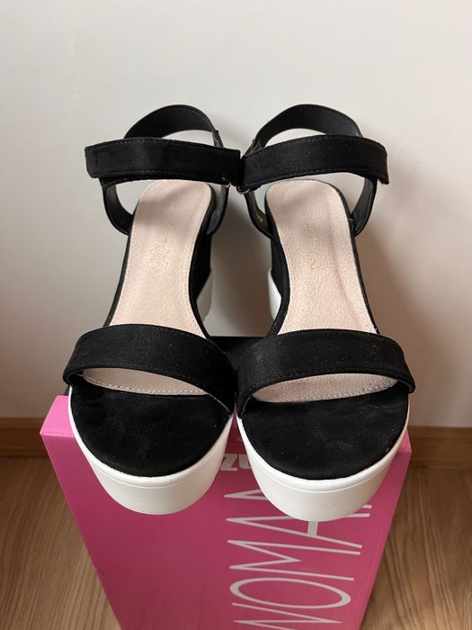 Дамски сандали TENDENZ