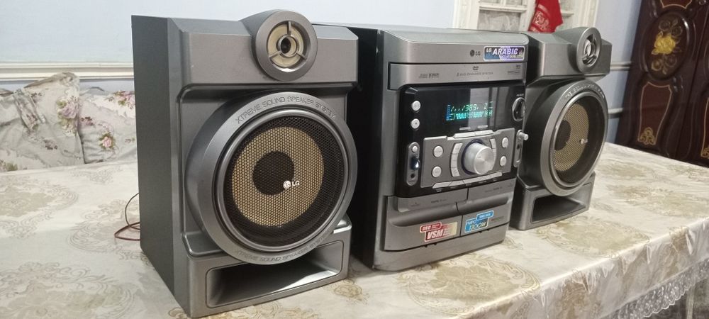 Музыкальный центр LG