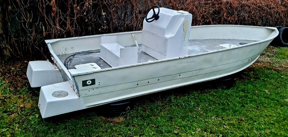 Barca aluminiu 5.60m – fund dublu, proiect solid