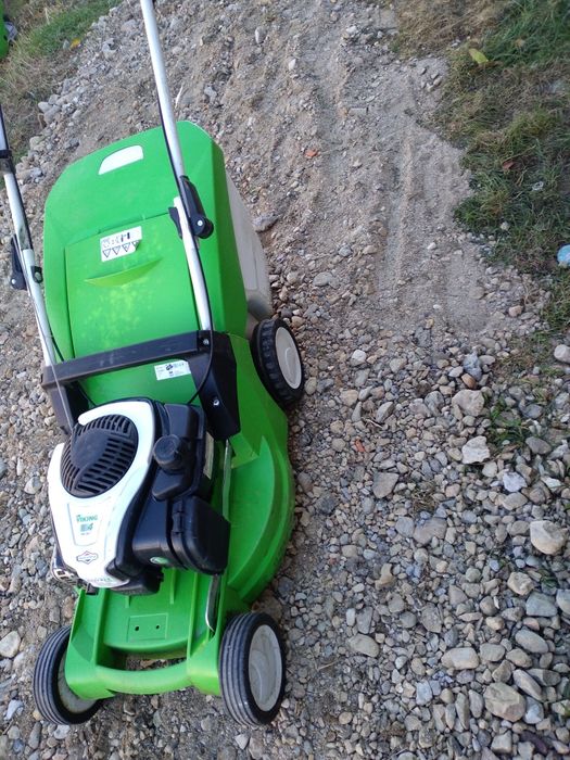 Mașină de tuns iarba Viking  - autopropulsie ( tracțiune)