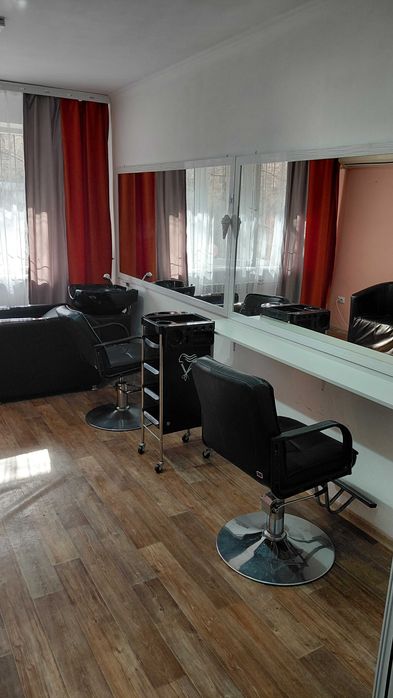 сдаётся кабинет в салоне красоты