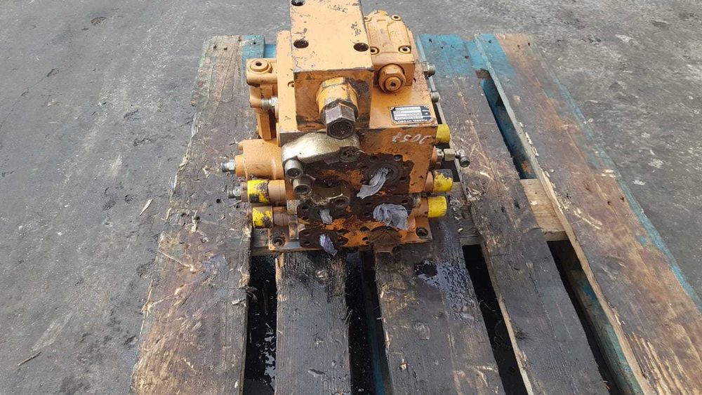 Distribuitor hidraulic Case Marrel Hydro