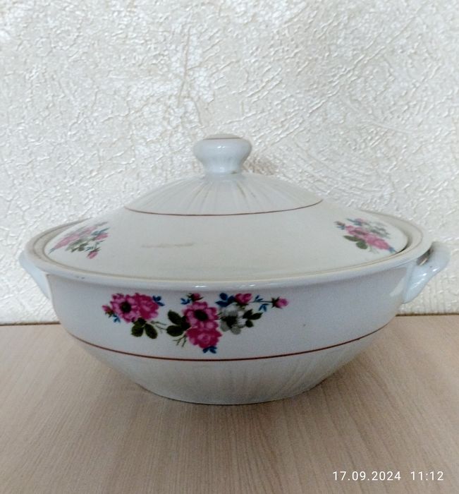 Супница, новая, 3-х литровая