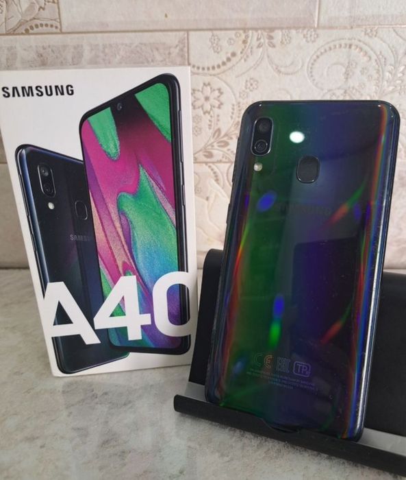 Samsung A40 телефон Самсунг А40