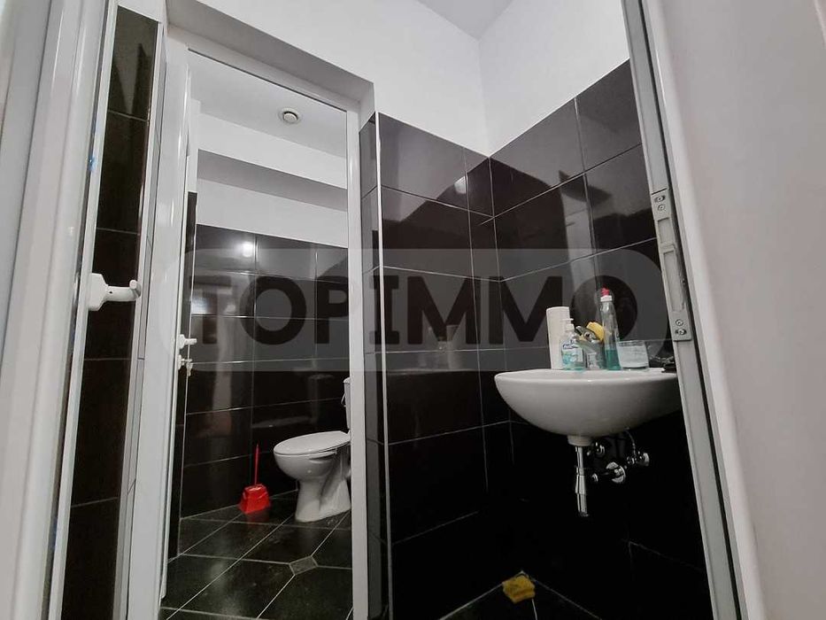 Продава се Магазин в Варна, Център - 198 кв.м за 1768 €/кв.м - Снимка #9