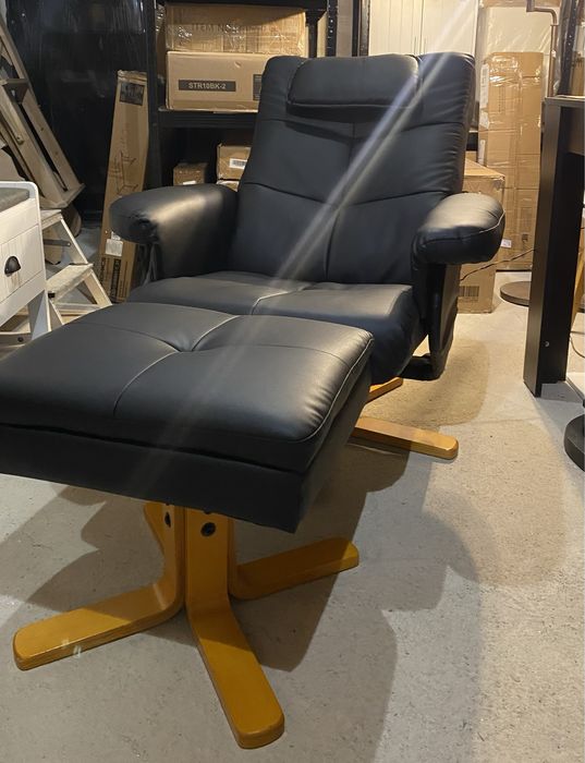 Масажен кожен фотьойл с табуретка, опция сън