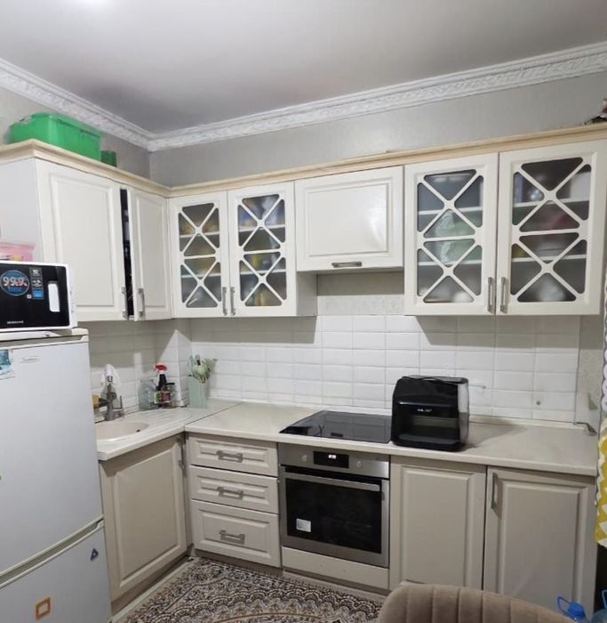 Кухонный гарнитур продам