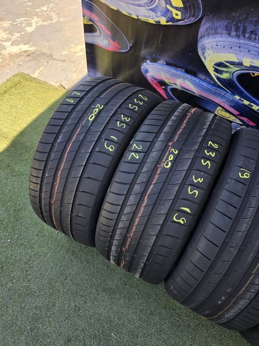 235.35.19 2x continental 2x bridgestone