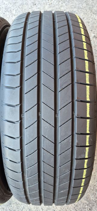 4 anvelope vara  noi Kumho 215/60/17,dot 2025.Pretul este pe bucata.
