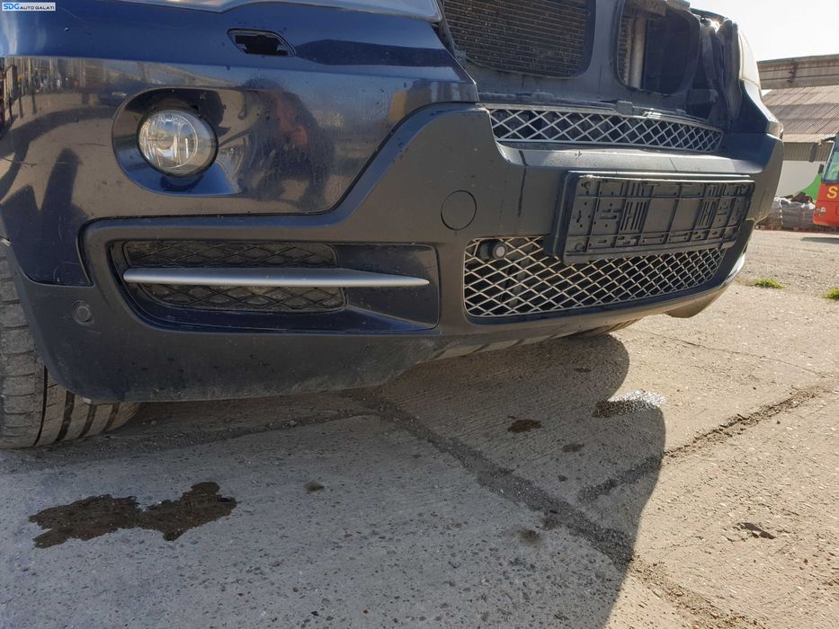 Bara Spoiler Fata cu Grile si Locas Senzori Parcare BMW X5 E70 NFL Non Facelift 2006 - 2011 Culoare A35 Monacoblau Metallic [K4862]