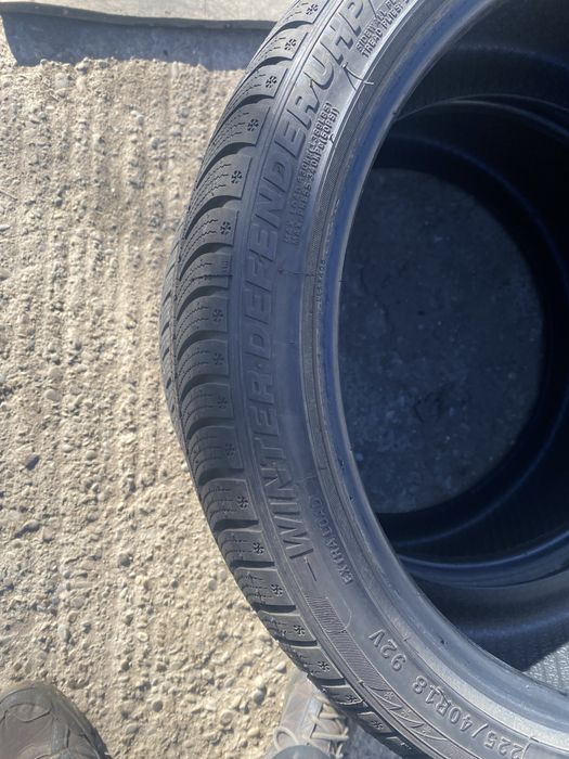 Vand anvelope iarna noi.